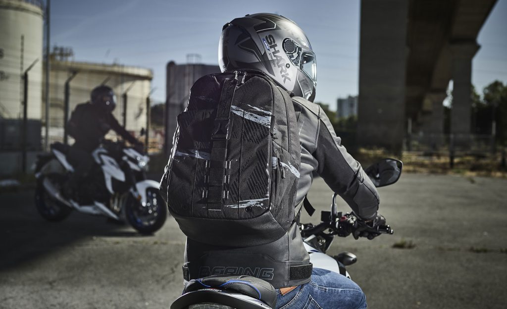 Sac à dos moto : l'anti top-case !