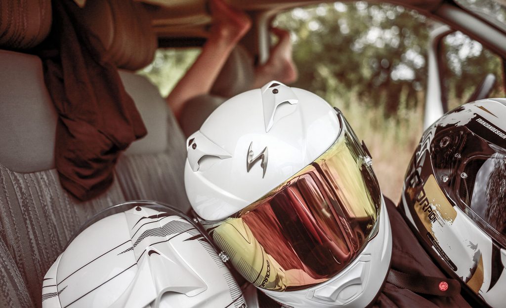 Les écrans photochromiques des casques motos